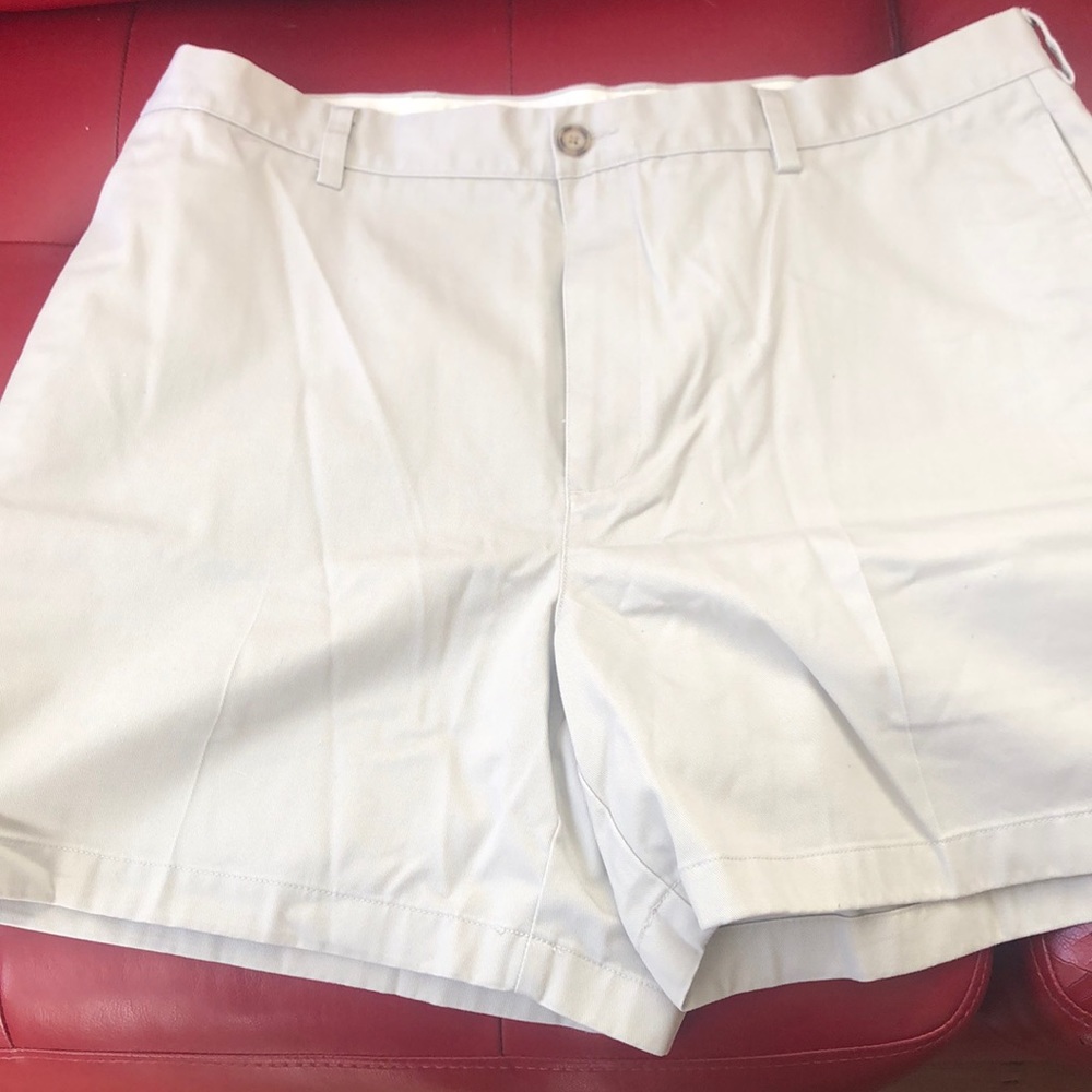 Flat front men’s khaki shorts